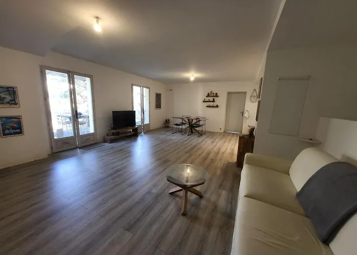 Appartement Nouveau Bas De Villa, Confort Et Detente *